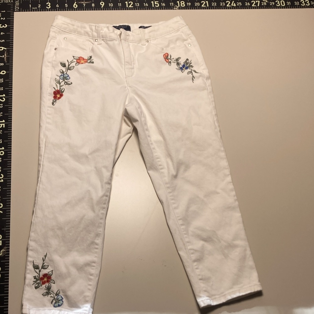 Charter Club Women's Capri Jeans White Denim Floral Embroidered Button Zip